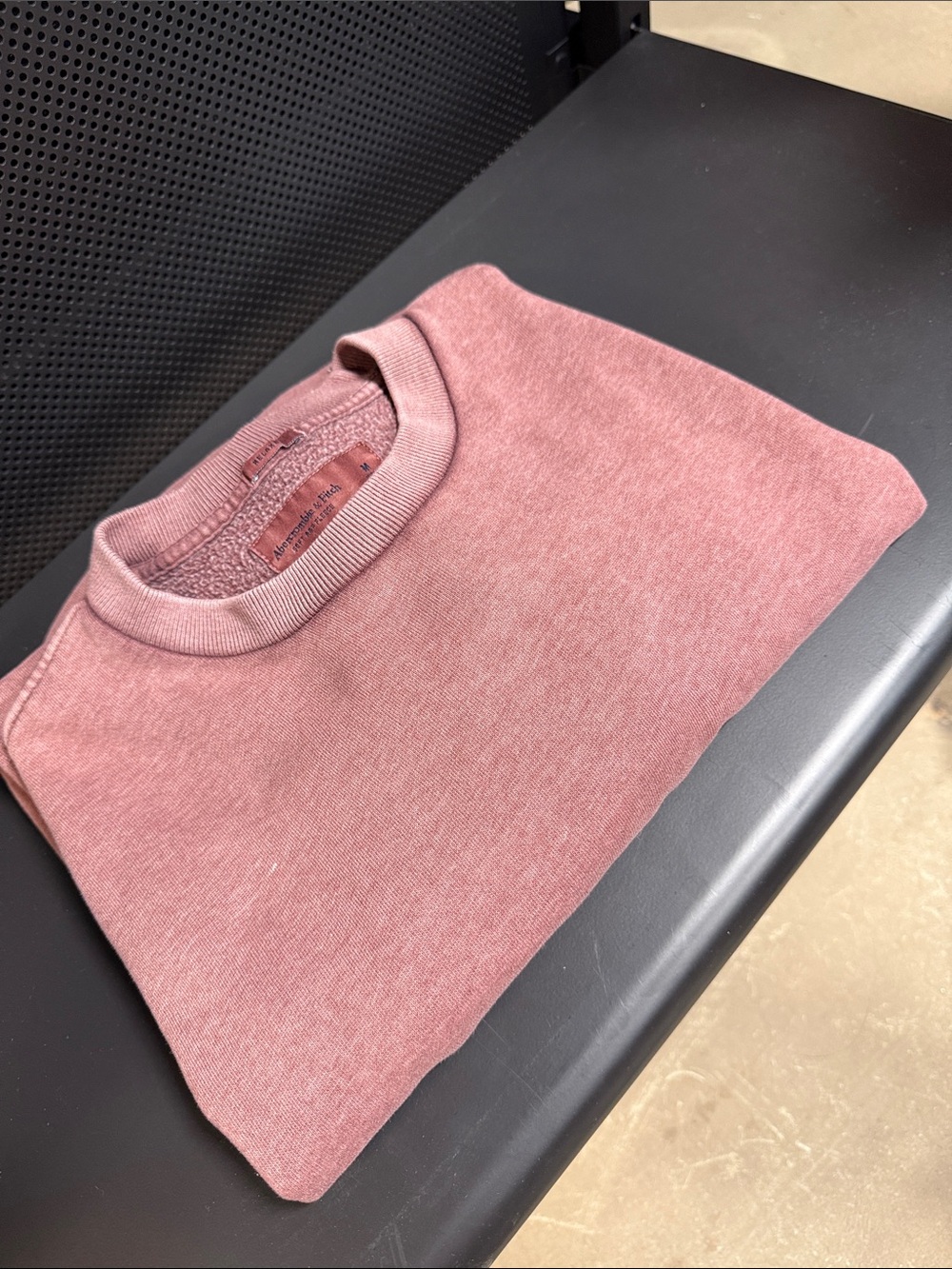 Abercrombie & Fitch Men's Washed Rose Crewneck Sweatshirt